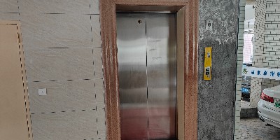 十年坚守破难题，广州华荟南景园33台旧梯焕新记