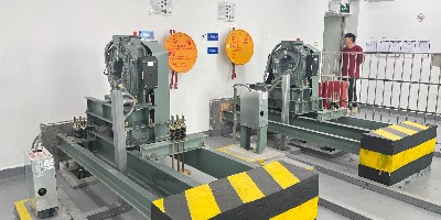 广东江门新会政企社联动名苑华庭16部老旧电梯改造工程启动