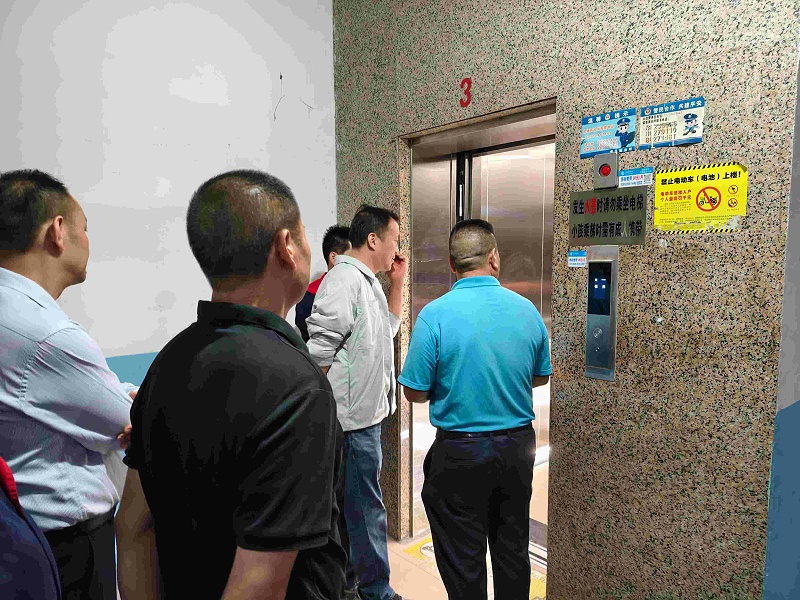 老旧电梯更换 老旧电梯更换